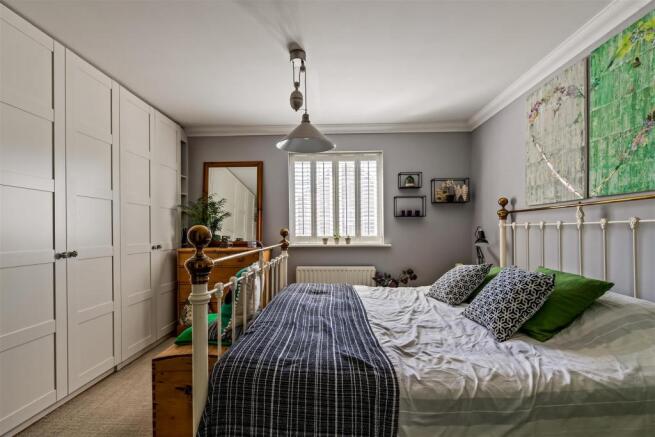 Bedroom 1 (2).jpg
