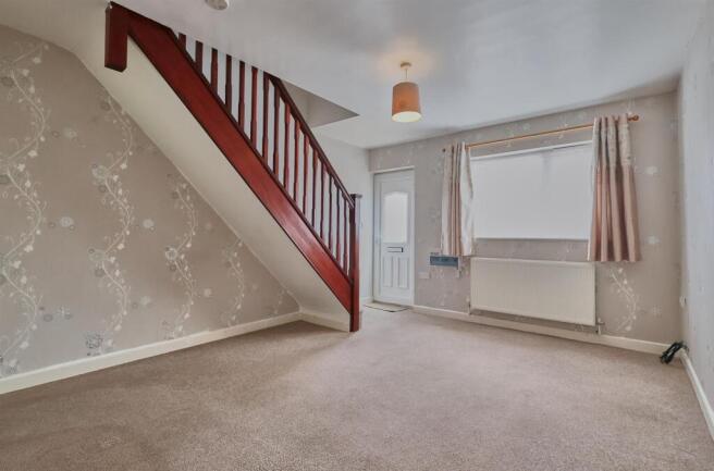 Lounge/Dining Room to Front