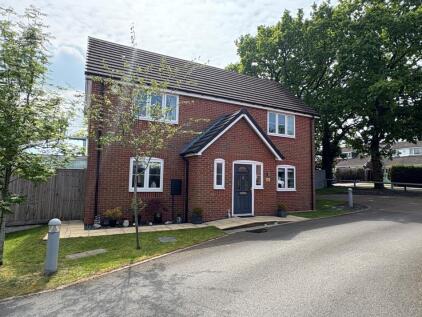 Greyhound Close, Burntwood