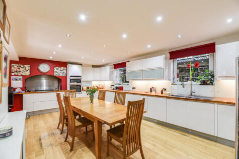 Lower Bank Road, Fulwood, PR2