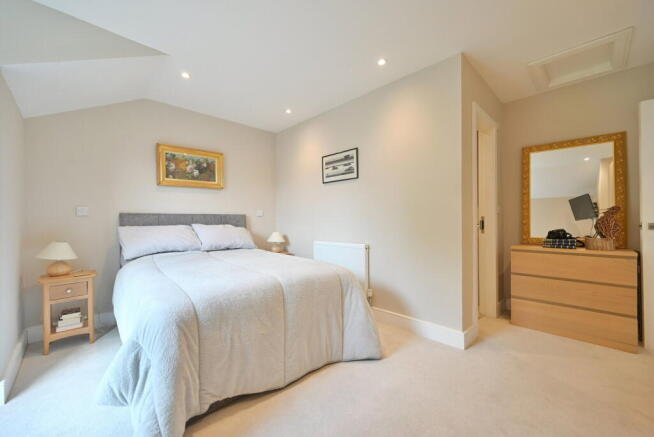 2 bed Terraced for sale Image 11