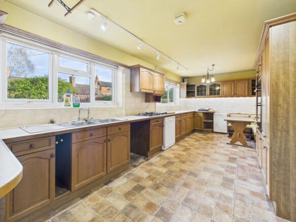 Kitchen/Dining Room