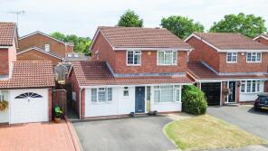 3, Kinsham Drive, Hillfield, Solihull B91 3UG