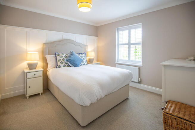 4 bed Detached for sale Image 9