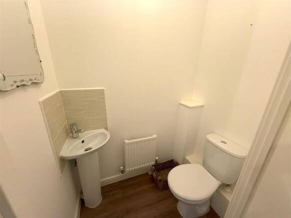 3 bed End of Terrace to rent Image 4