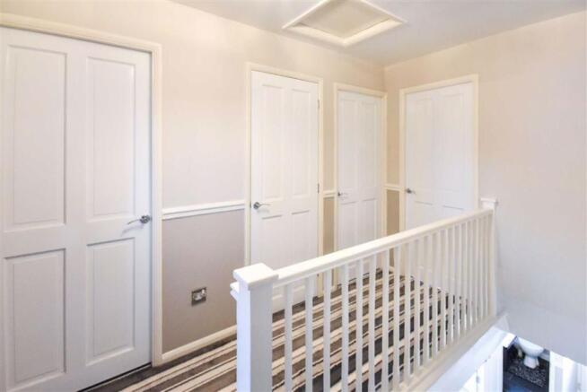 GALLERIED LANDING