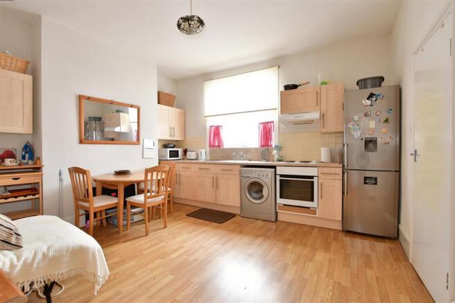 Lounge/Kitchen