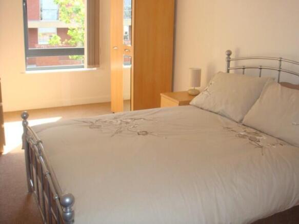 1 bed Apartment to rent Image 5