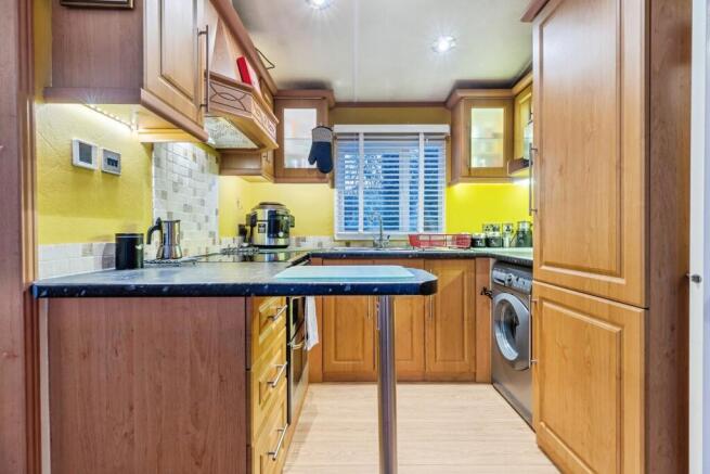 2 bed Bungalow for sale Image 9