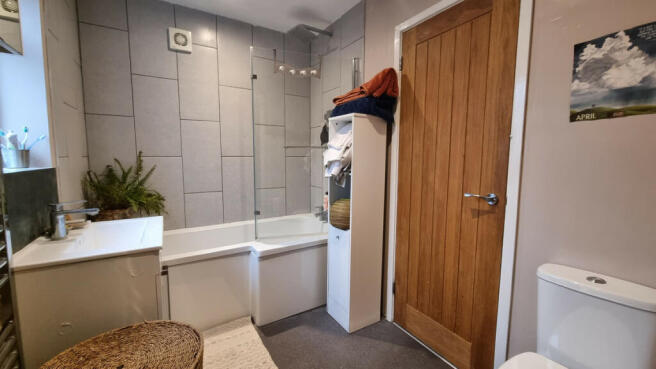 Ensuite