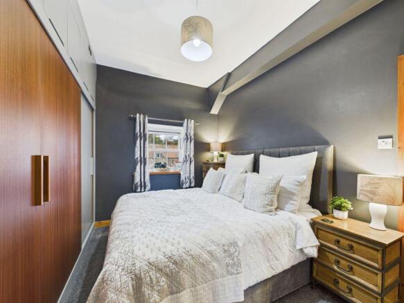 2 bed Apartment for sale Image 9