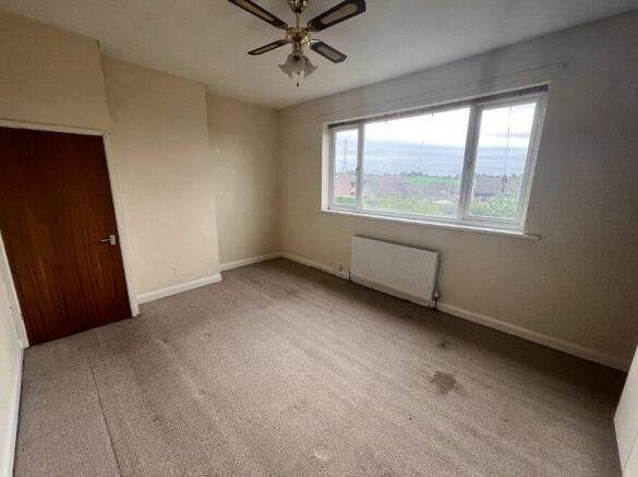 3 bed Semi-Detached to rent Image 8