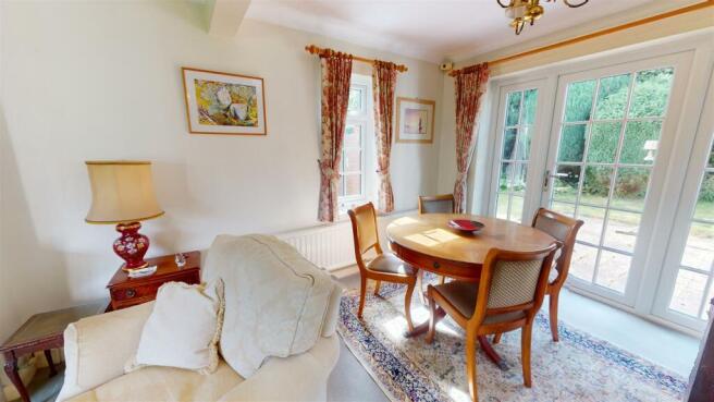 2-Manor-House-Close-