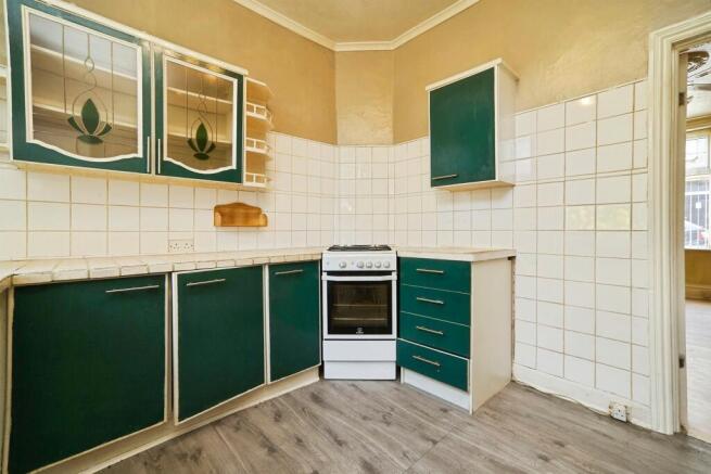 3 bed Terraced for sale Image 3