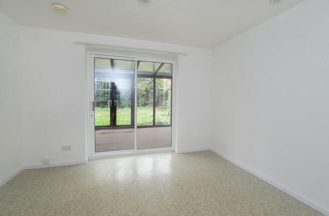 4 bed Detached to rent Image 12