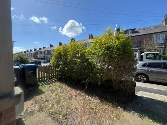 3 bed Terraced for sale Image 9