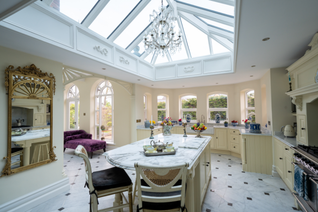 6 bed Semi-Detached for sale Image 9