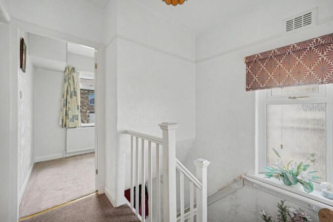 3 bed Semi-Detached for sale Image 12