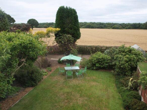 Rear Garden &a...