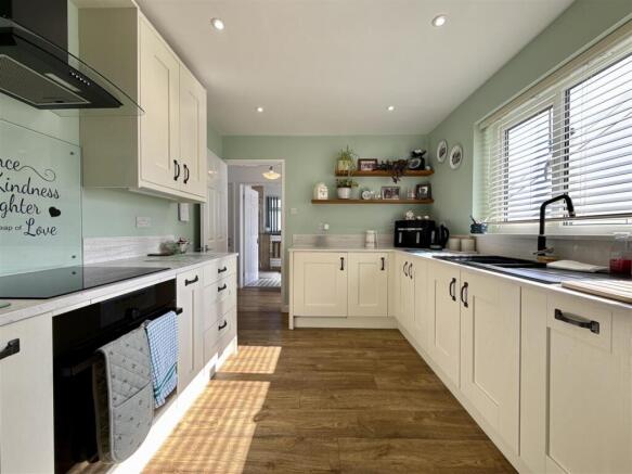 Kitchen .JPG
