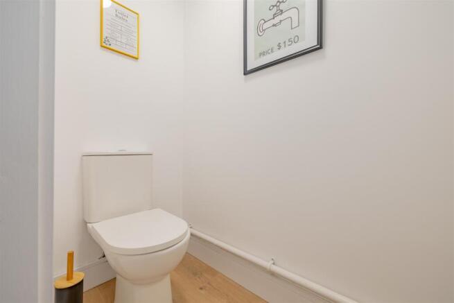 13GreenfordGardens-15