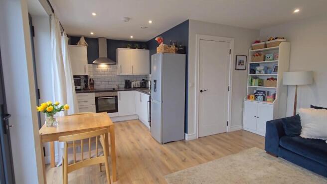 Kitchen area.jpg