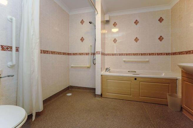 Bathroom/Shower Room