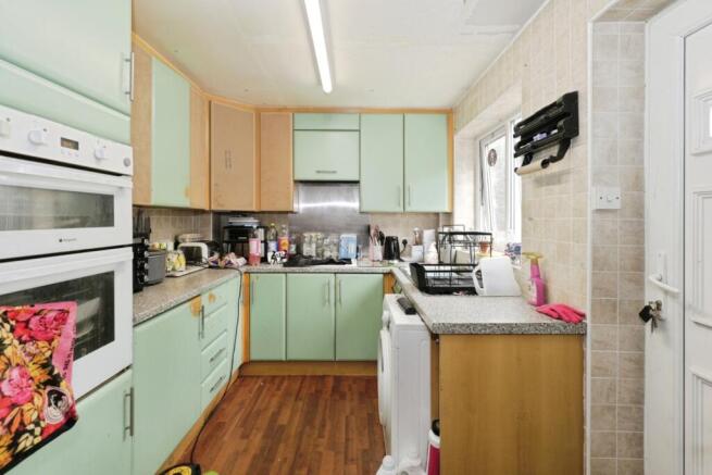 3 bed Semi-Detached for sale Image 4