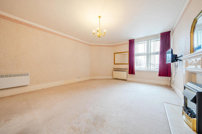 1418755-6-699c57b...