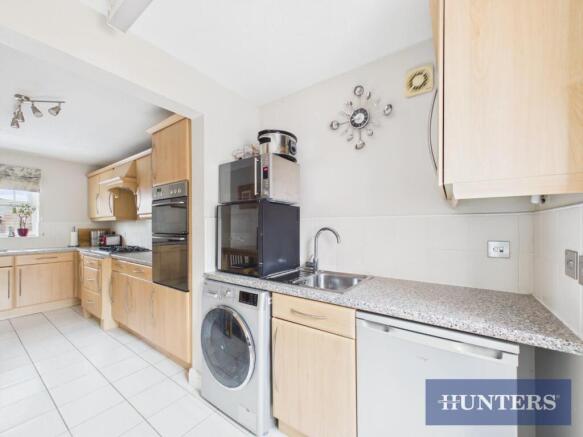 4 bed Detached for sale Image 5