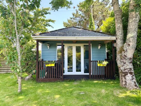 Summer House Front.jpg