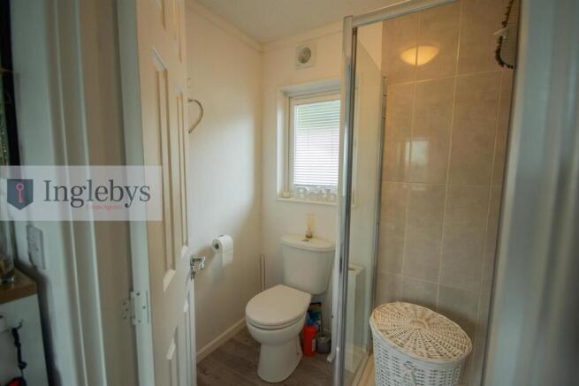 1 bed Park Home for sale Image 12
