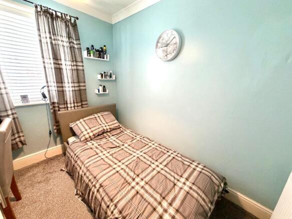 3 bed Terraced for sale Image 12