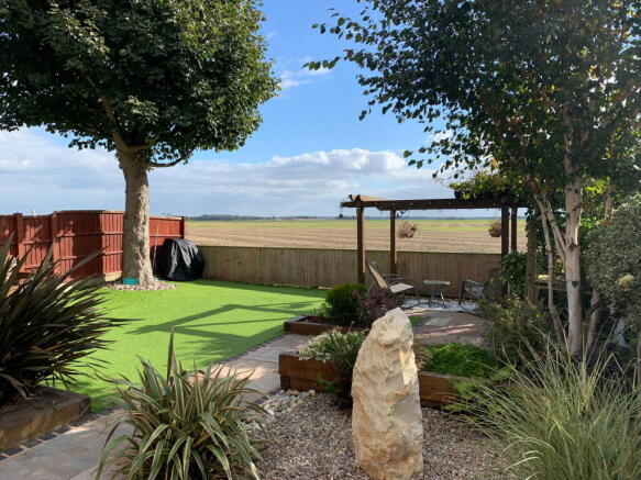 Photo 34