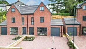 27b, Cawthorne Grove, Sheffield S8 0NB