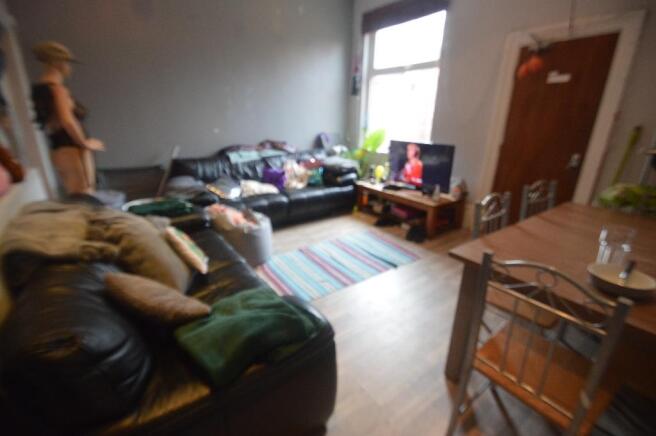 7 bed Terraced to rent Image 7