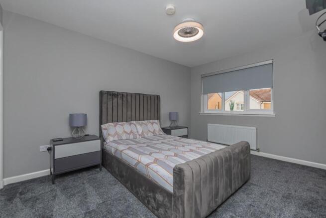 19. Bedroom 1 (1).jpg
