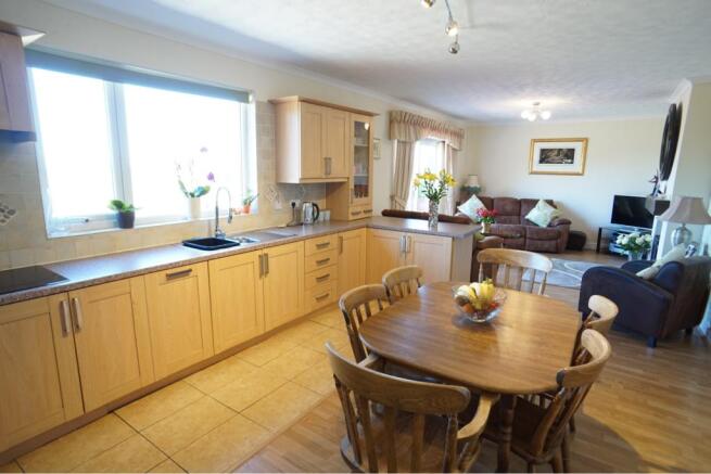 Kitchen / Diner