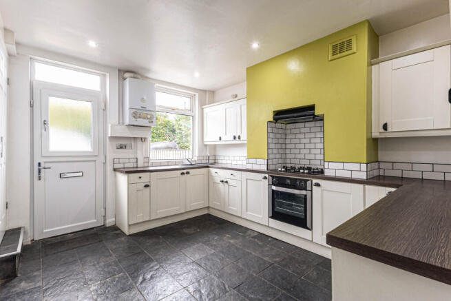 2 bed Terraced for sale Image 5