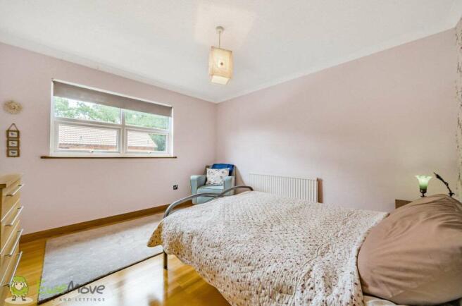 Bedroom 5 (Double)