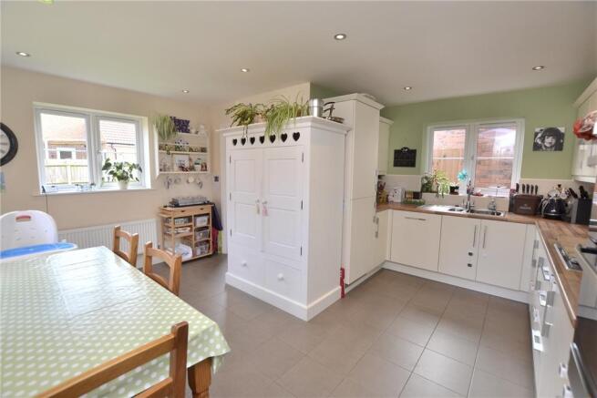 Kitchen/Breakfast Room 