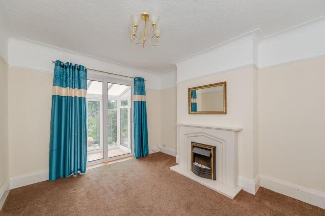 3 bed Semi-Detached for sale Image 8