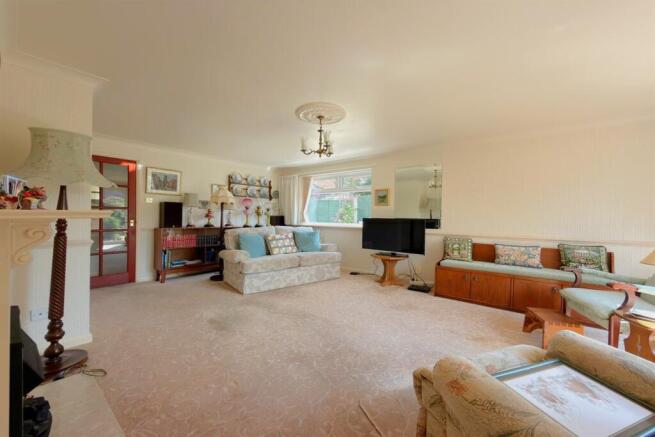 3 bed Bungalow for sale Image 7