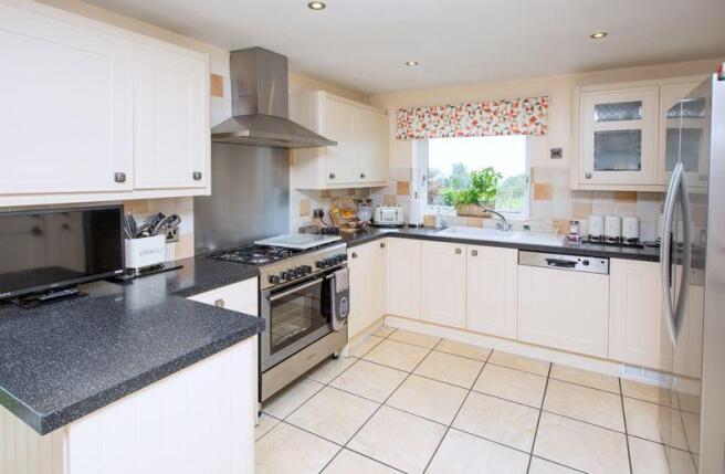 Kitchen/Breakf...