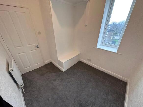 2 bed Terraced to rent Image 10