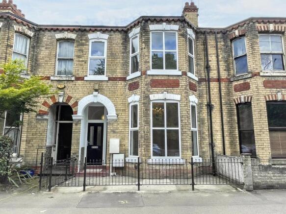 4 bed Terraced for sale Image 12