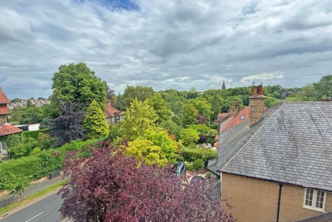 2 bed Flat for sale Image 4