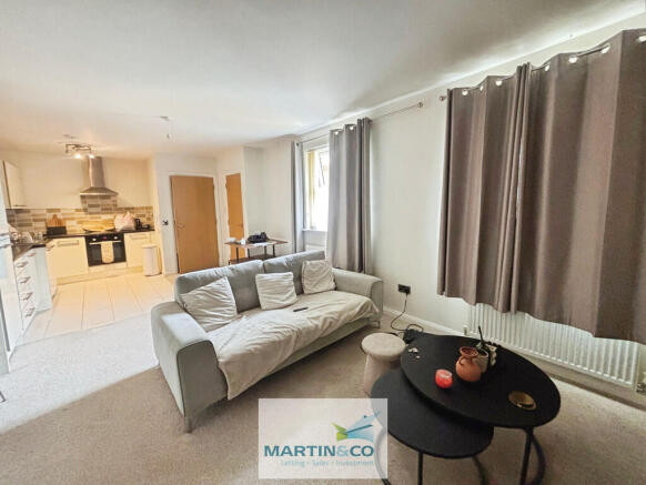 2 bed Apartment for sale Image 6