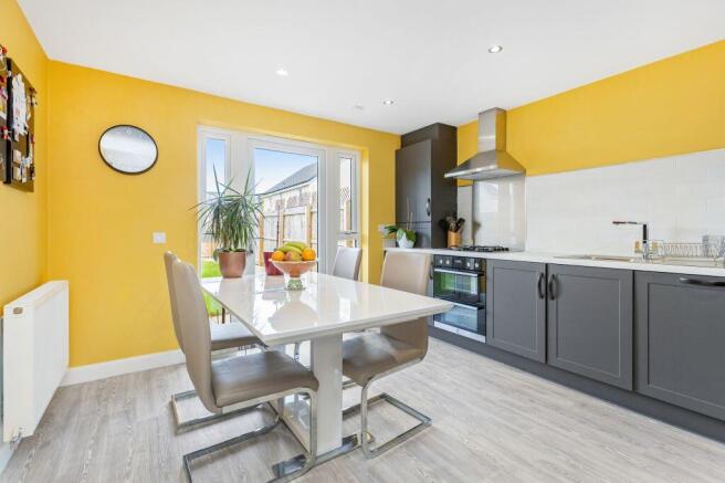70 Lawson Johnston Drive, Roslin EH25 9BF photo 4