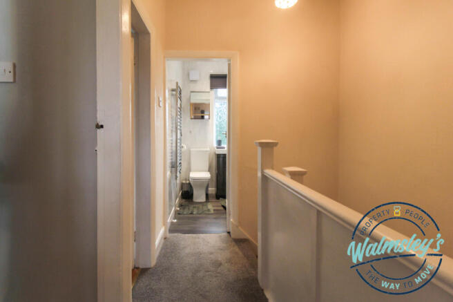 Landing & bathroom